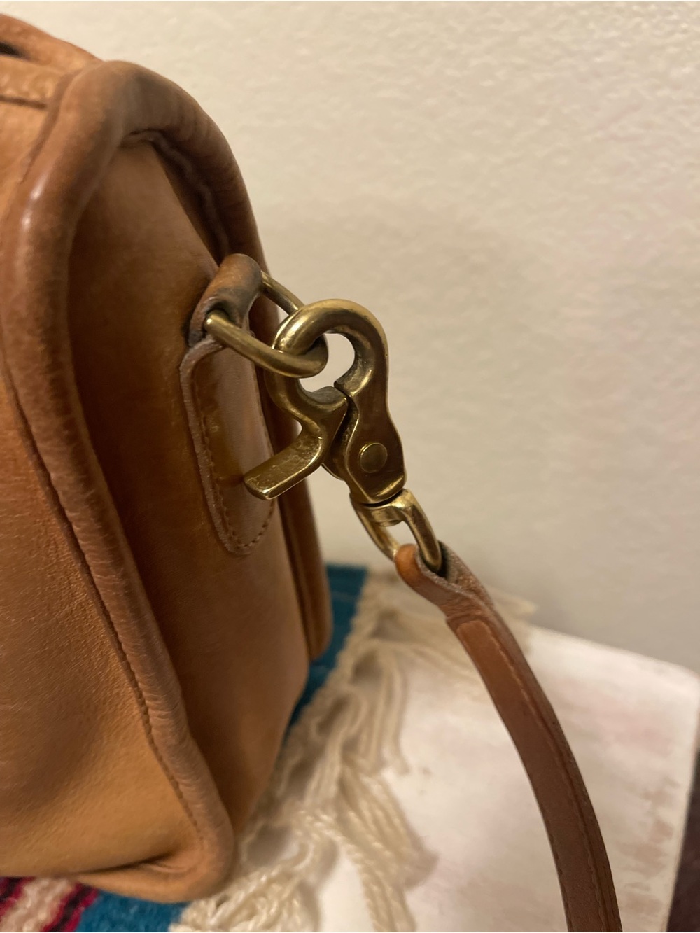 Vintage Coach Tan Leather Companion Bag 70’s Made in NYC - Picture 5 of 16